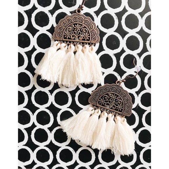 Jewelry - boho bronze & ivory tassel fringe earrings